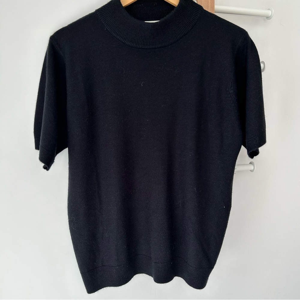 Vintage Alia short sleeve knit sweater - Picture 1 of 3
